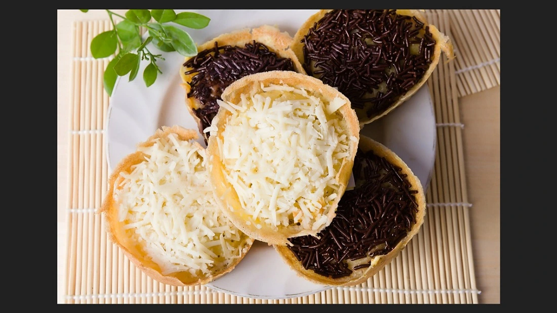 Cara dan Resep Membuat Martabak Manis Rumahan yang Lezat