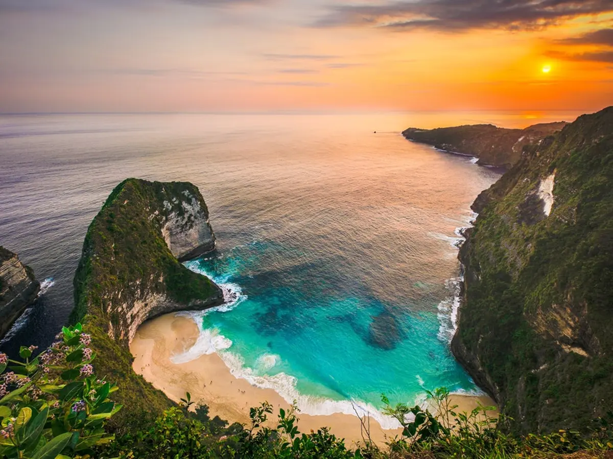 Surga Tersembunyi di Nusa Penida: Keajaiban Pantai Kelingking